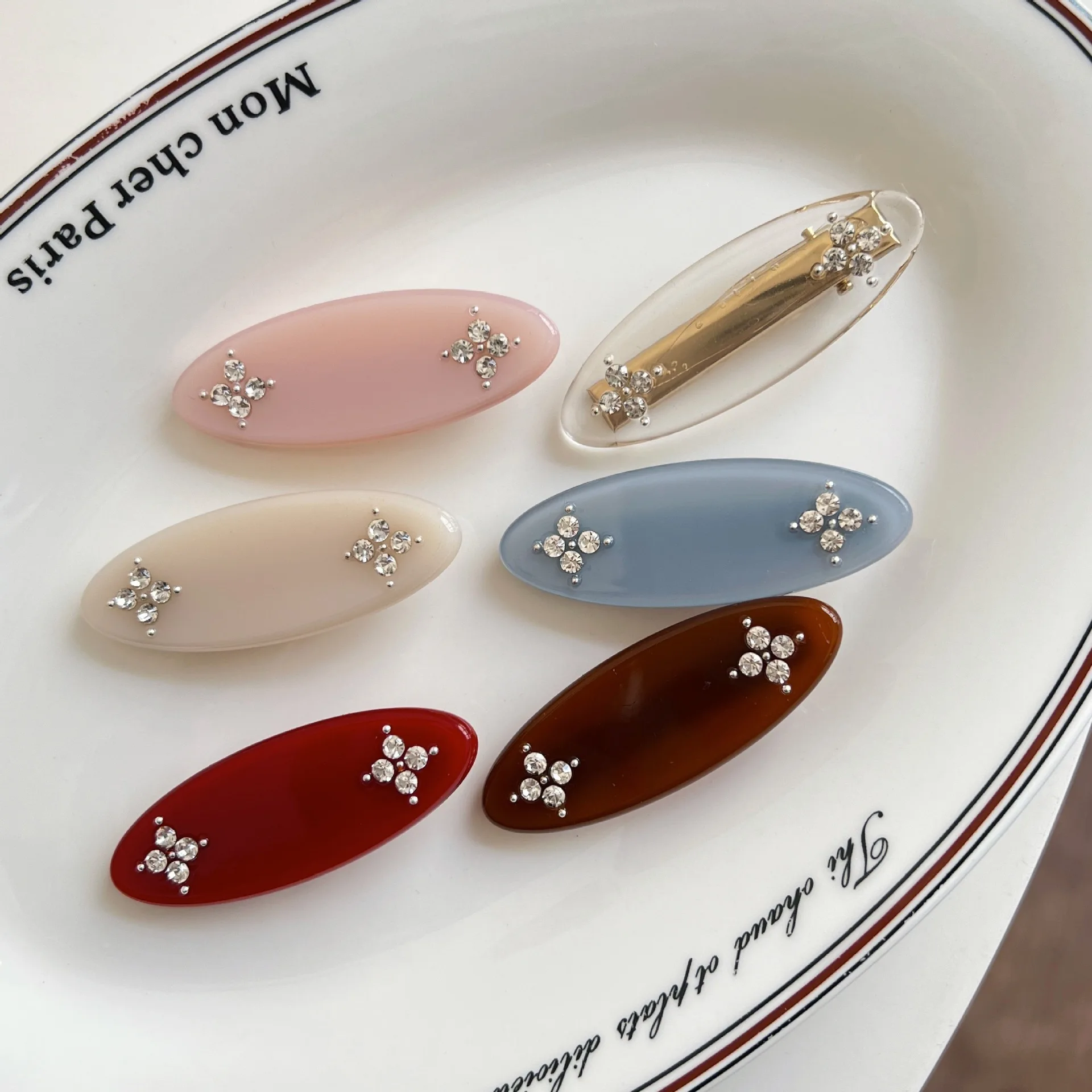 Neue Acryl-Strass-Entenschnabel-Seitenhaarspange, französische runde Pony-Haarspange, modische Haarnadel, elegante Seitenklammer