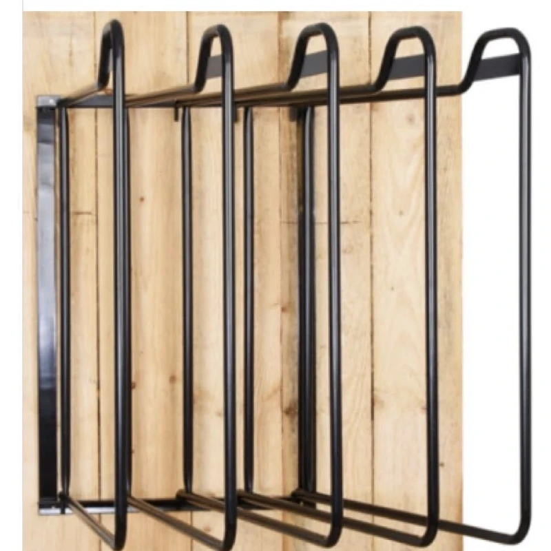 

Convenient supplies harness horse clothes hanging
