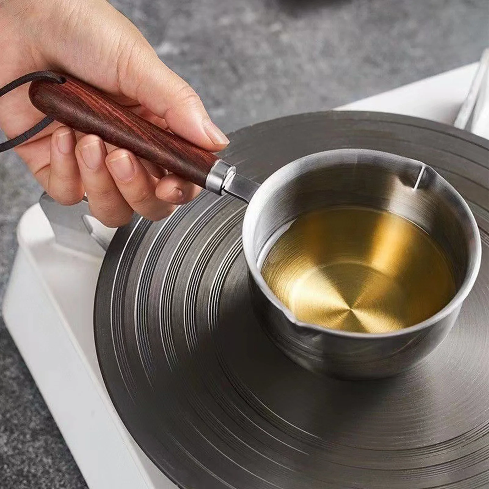 

E9 Butter Warmer Pan Mini Milk Warmer Pot 304 Stainless Steel 200ml Antislip Handle Rustproof Oil Pot for Kitchen Mini Oil Pot