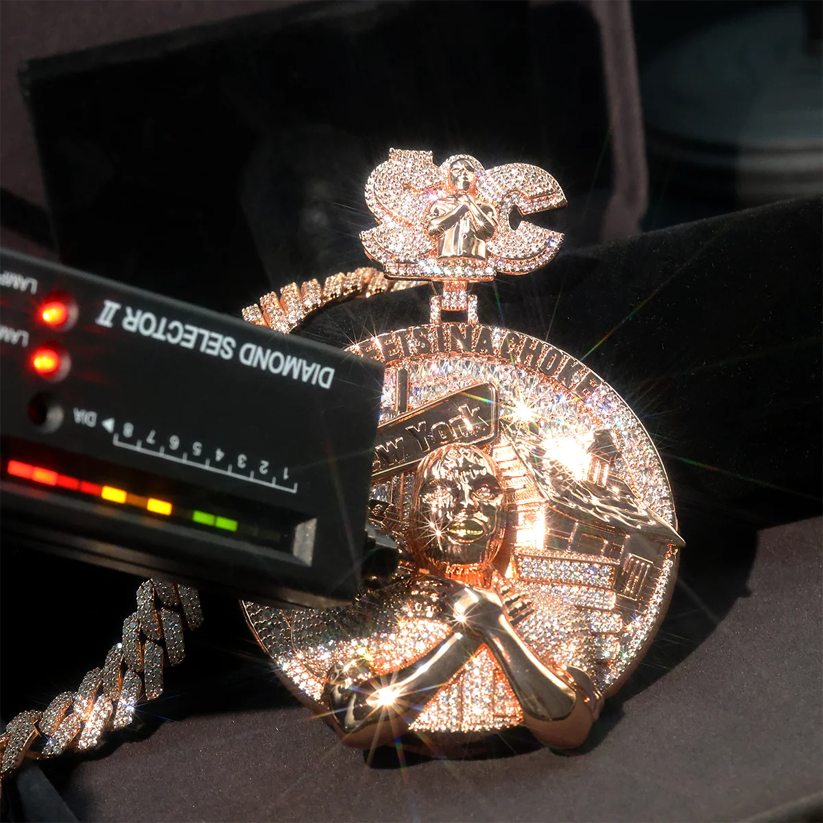 

Кулон-фигурка чемпиона, кубинская цепь с микро-паве из циркона/муассанита, хип-хоп украшение для рэперов, блестящий спортивный медальон-шарм, модный аксессуар