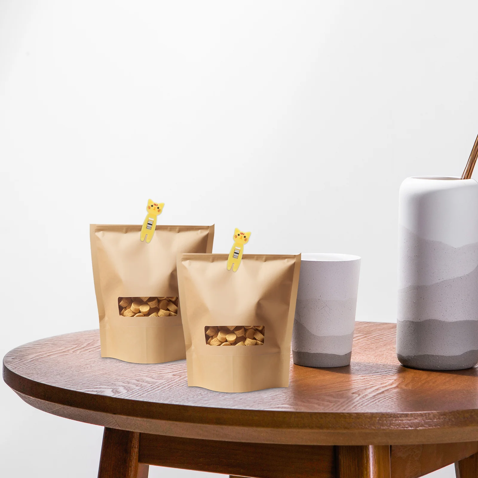 

12Pcs Colorful Cartoon Paper Clips Cute Memo Holders Food Bag Sealers Multi-Functional Desk Use Paper Clip Cute Stationery