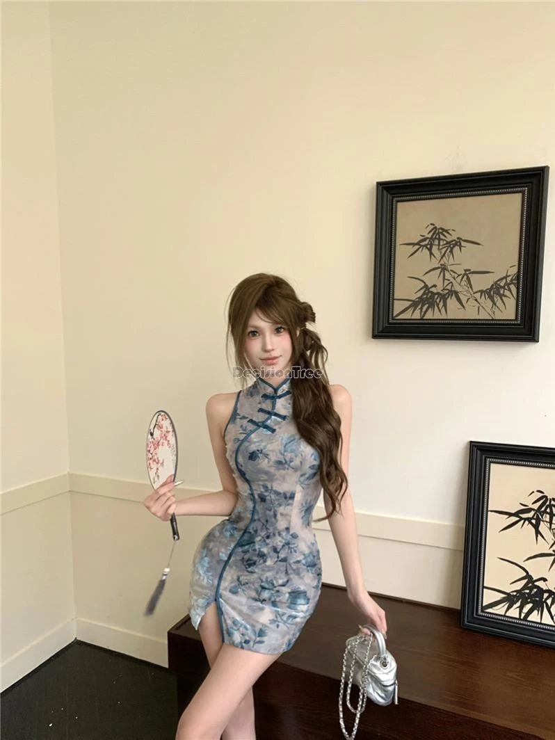 2025  new chinese cheongsam sleeveless slit summer new high-waisted female national style short sexy retro printed qipao dress