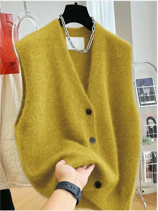 2025 New Women Versatile V-neck Sweater Vest Coat Female Fashion Sleeveless Knitted Cardigan Sweaters Vests Top
