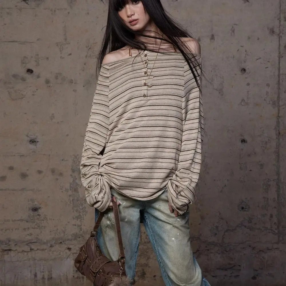 

Корейский стиль, ретро полосатая футболка с длинным рукавом, свободный топ с открытыми плечами нестандартной формы, стильные шикарные укороченные топы Y2k для женщин и женщин