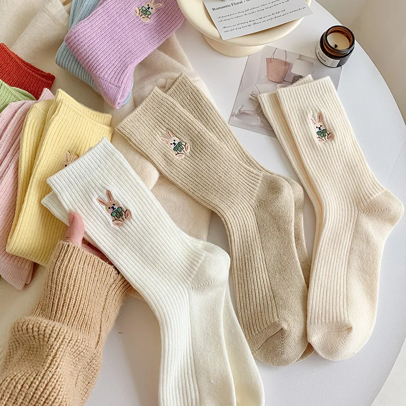 Macaron Autumn/Winter Embroidered Wool Socks Women\'s Solid Color Casual Warm Cotton Socks Rabbit Pattern Midtube Socks