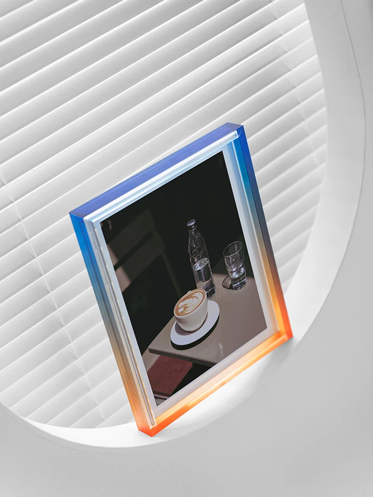 

Современная акриловая фоторамка для печатных фотографий, 8 дюймов, прямоугольная, простая, настольная, с градиентным цветом, трендовый декор для дома