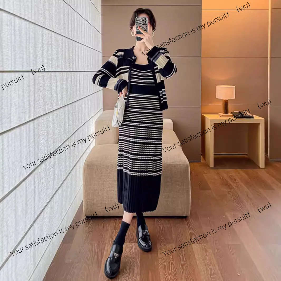 Pakaian hamil musim semi dan musim gugur bergaris gaya harum ringan kardigan tipis gaun rajut setelan dua potong musim gugur