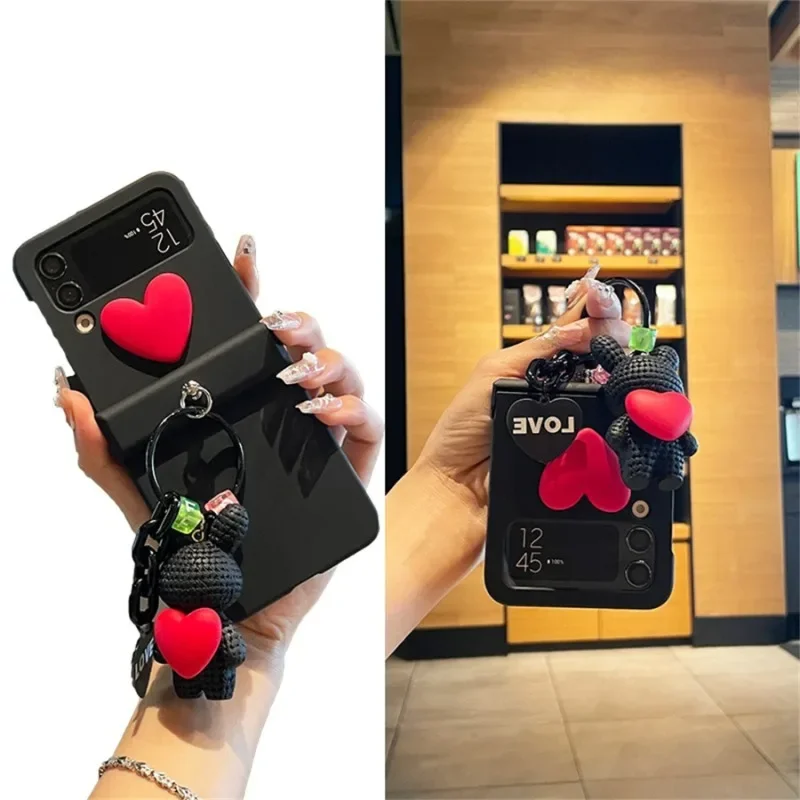 Korean Cute 3D Red Heart Love Weave Bear Pendant Case For Samsung Galaxy Z Flip 3  Flip4 Shockproof Cover