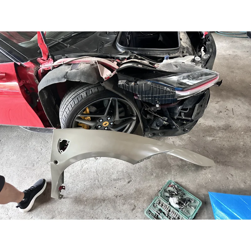 4X4 Auto Car Body Parts Fiberglass Carbon Fiber Front Fender for  F8