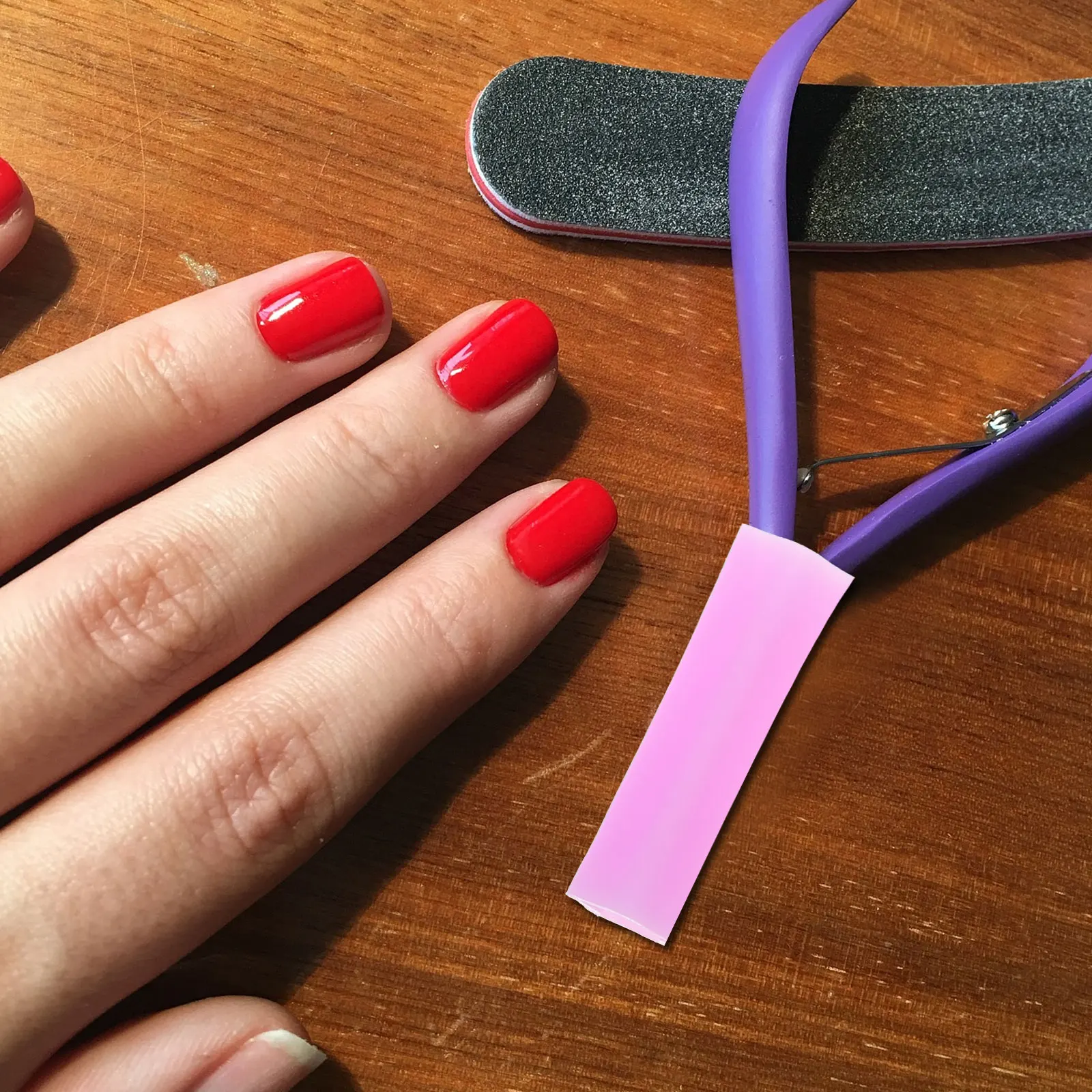 

4pcs Scissors Protective Covers Nipper Caps Nail Cuticle Tool Set Premium Material Safe Reusable for Manicure Pedicure
