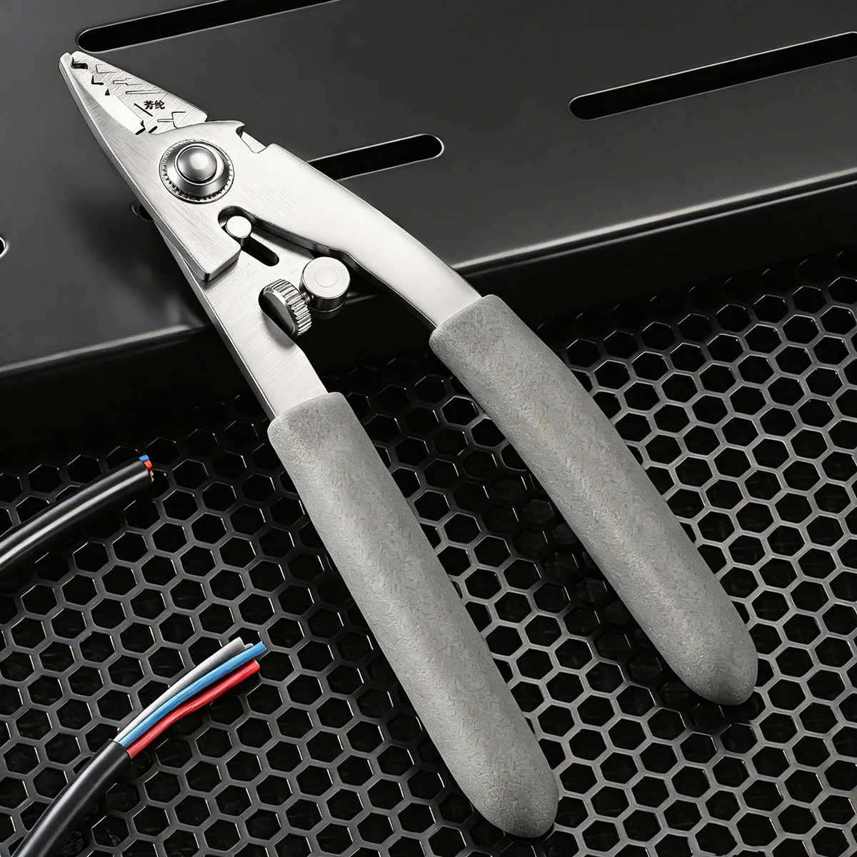 6 in 1 Fiber Optic Wire Stripper Adjustable Stainless Steel Cable Stripping Pliers Professional Heavy Duty Diagonal Cutter
