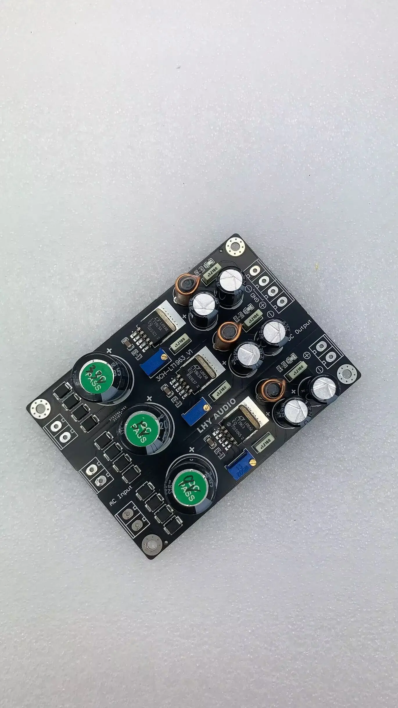Alta fidelidade diy 3-channel dc linear positivo e negativo fonte de alimentação regulada placa terminada lt1963a op + mos de alta velocidade e baixo nível de ruído