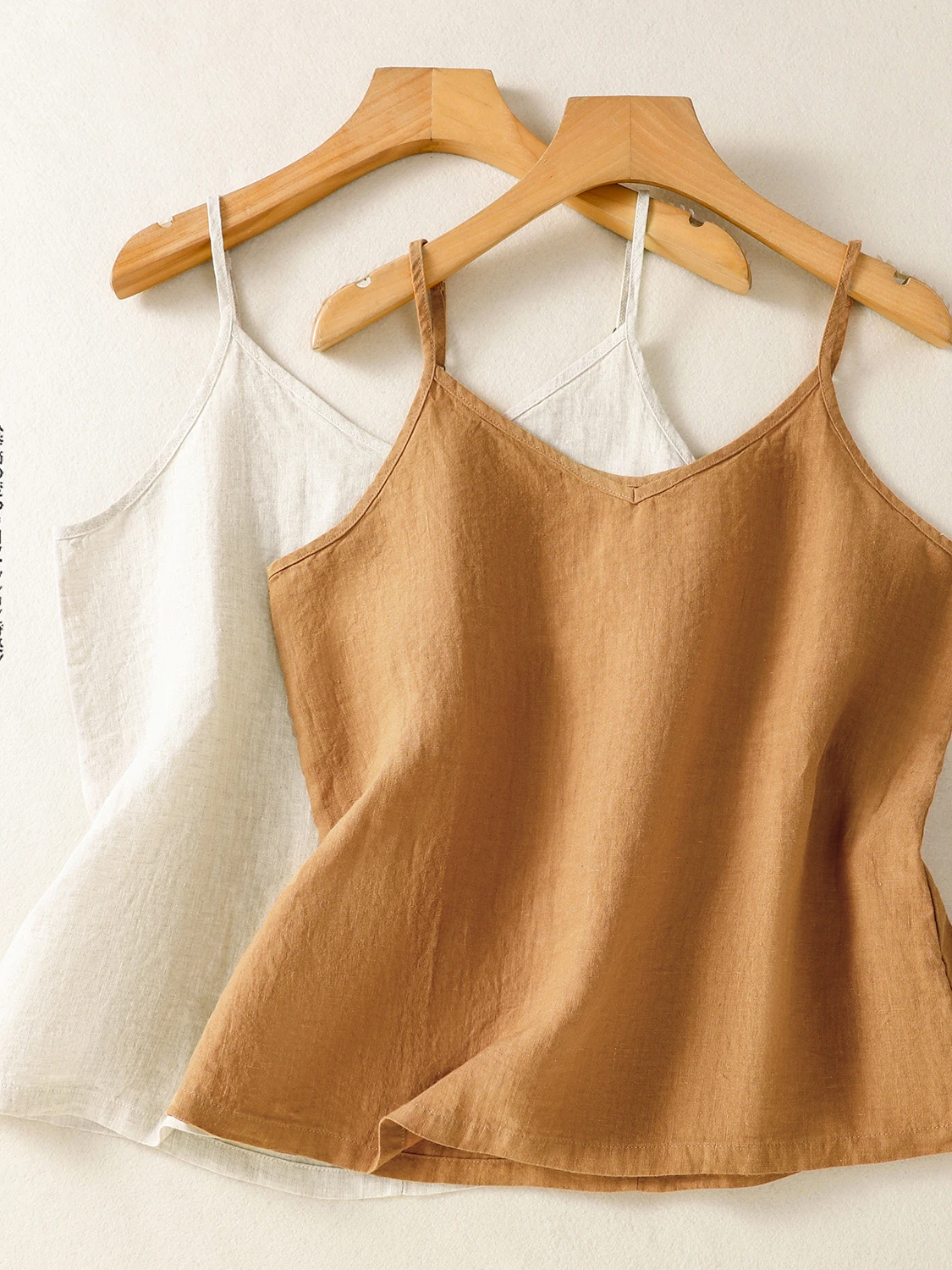 

Элегантный женский топ из хлопка и льна с V-образным вырезом, регулируемыми бретелями, простой, универсальный, свободного кроя, в корейском стиле.