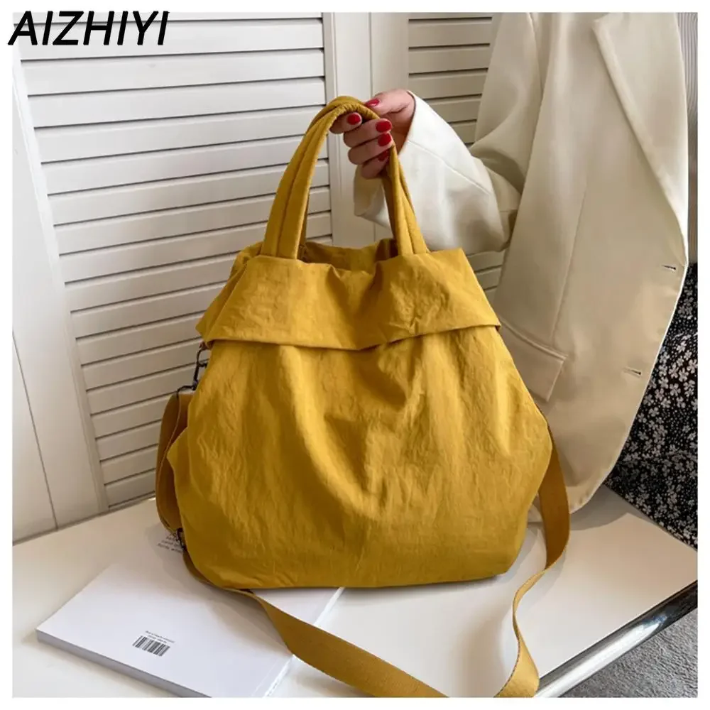 

Nylon Large Capacity Crossbody Shoulder Bag Women Portable Fitness Handbags