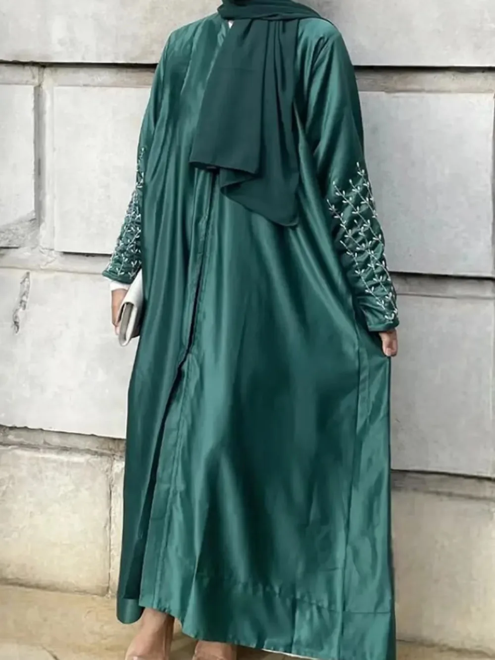 عباية عيد العيد للنساء فستان مطرز بالخرز عبايات حفلات نسائية رمضان العربية السعودية دبي رداء قفطان فيستدوس قفطان 2026 سترة