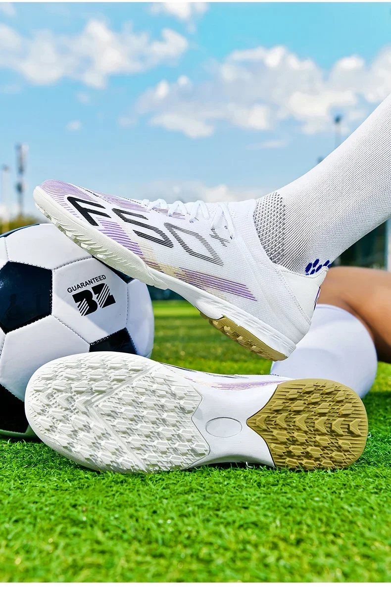 Neue Herren-Fußballschuhe: Rutschfeste Hallen- und Outdoor-Sneaker mit Stollen – Hochwertige Futsal-High-Top-Schuhe für Rasen – Bestseller – Detail 12