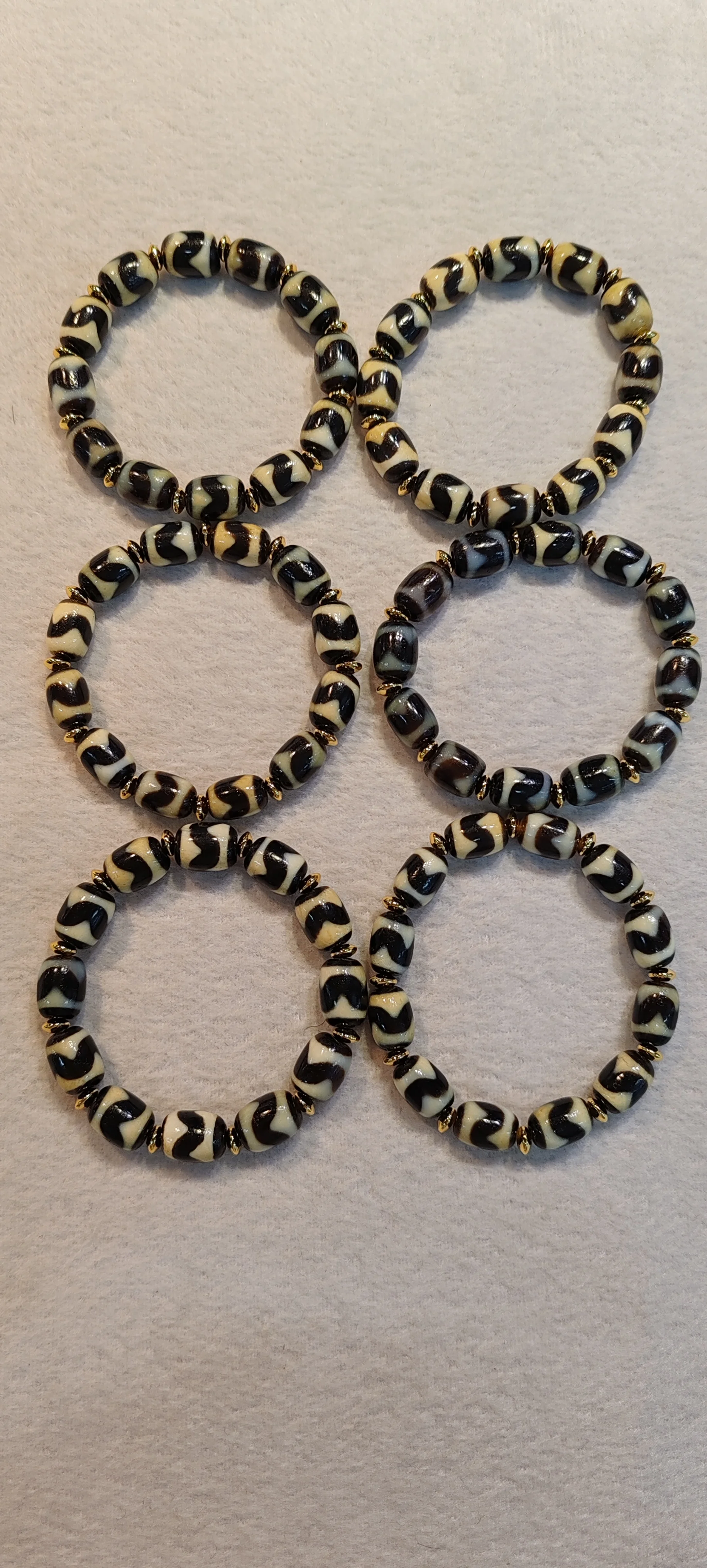 

1pcs/lot Natural Old Agate/Tiger Tooth Pattern/Dzi Bracelet Tooth yellow Weathering lines Tibetan style Men's and women's models