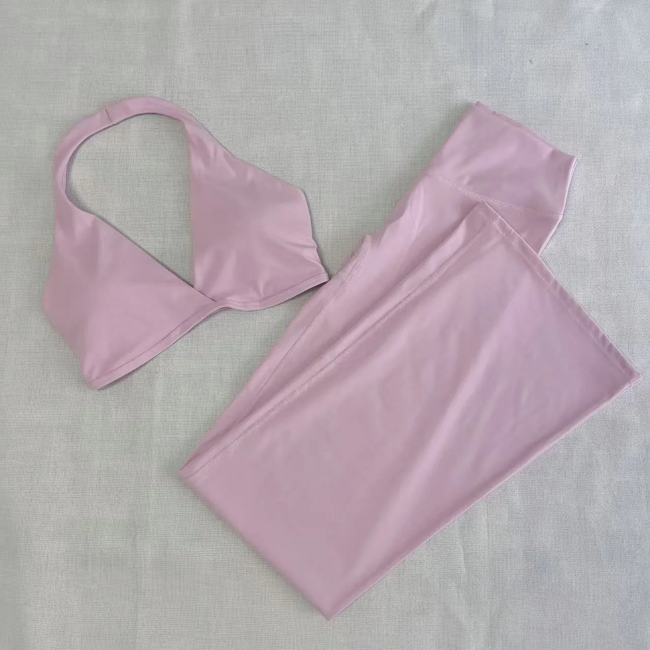 新色スタイルのブラジャーとヨガパンツセット-女性用フレアパンツ、エクササイズ、アウトドアアクティビティ、ランニング、フィットネストレーニングに最適