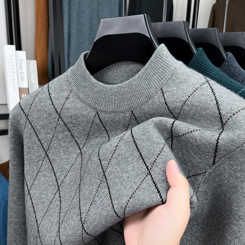 Man Luxury Autumn Winter New Long Sleeves Knitwear Mock Neck Fleece-Lined Thickened Jacquard Tops Korean-Style Leisure Mens Wear