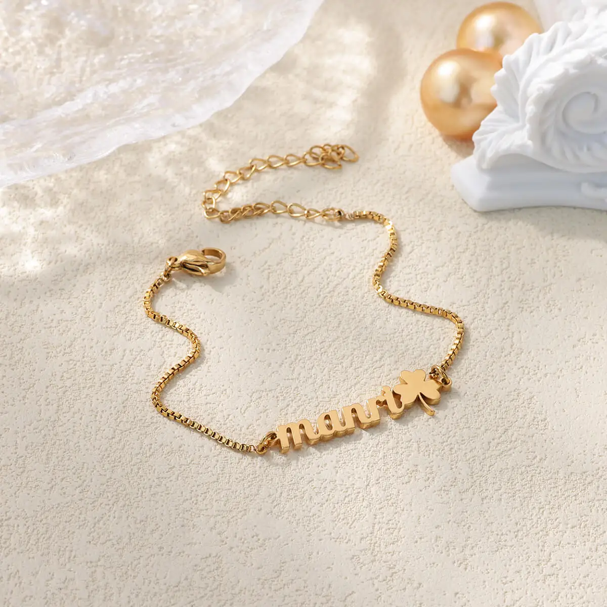 

Customized Name Bracelet For Women Stainless Steel Gold Color Clover Charm Box Chain Personalized Bracelet Waterproof Jewelry