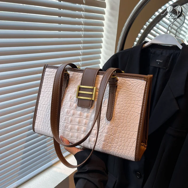 2025 Borsa tote grande da donna alla moda, borsa a tracolla hobo minimalista, spaziosa borsa sotto le ascelle per i pendolari autunnali e l'uso quotidiano