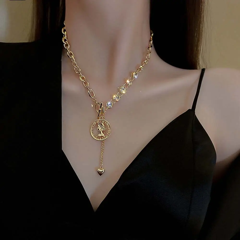 Cadenas de Metal para el cuello, joyería de moda con diamantes de imitación de Color dorado, cadenas de clavícula de estilo coreano, Gargantilla de cuero Pu, collares para mujer