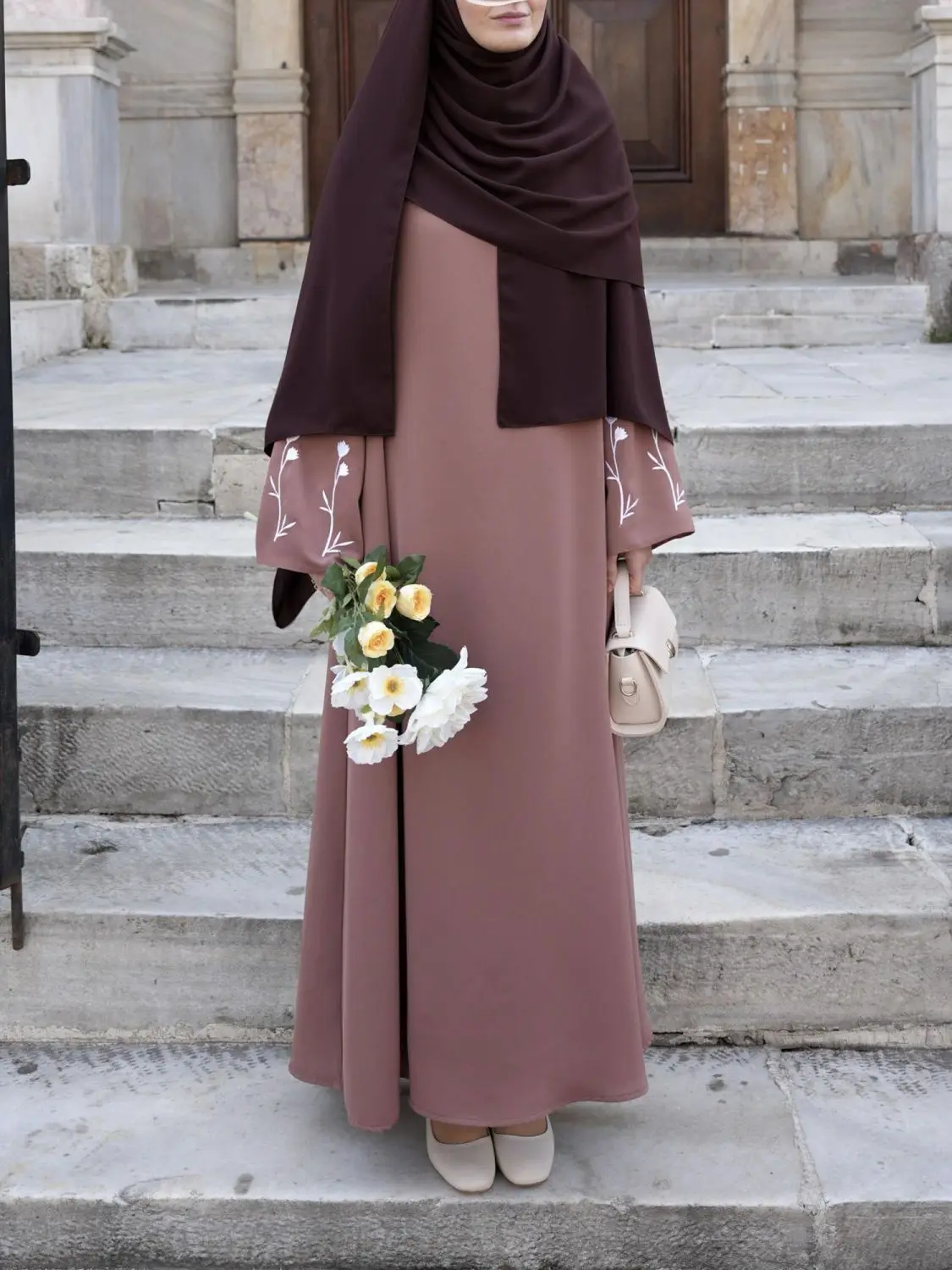 

Embroidery Abaya Dubai Kaftan Women Muslim Maxi Dress Ramadan Eid Jalabiya Elegant Turkey Caftan Marocain Femme Robe Vestidos