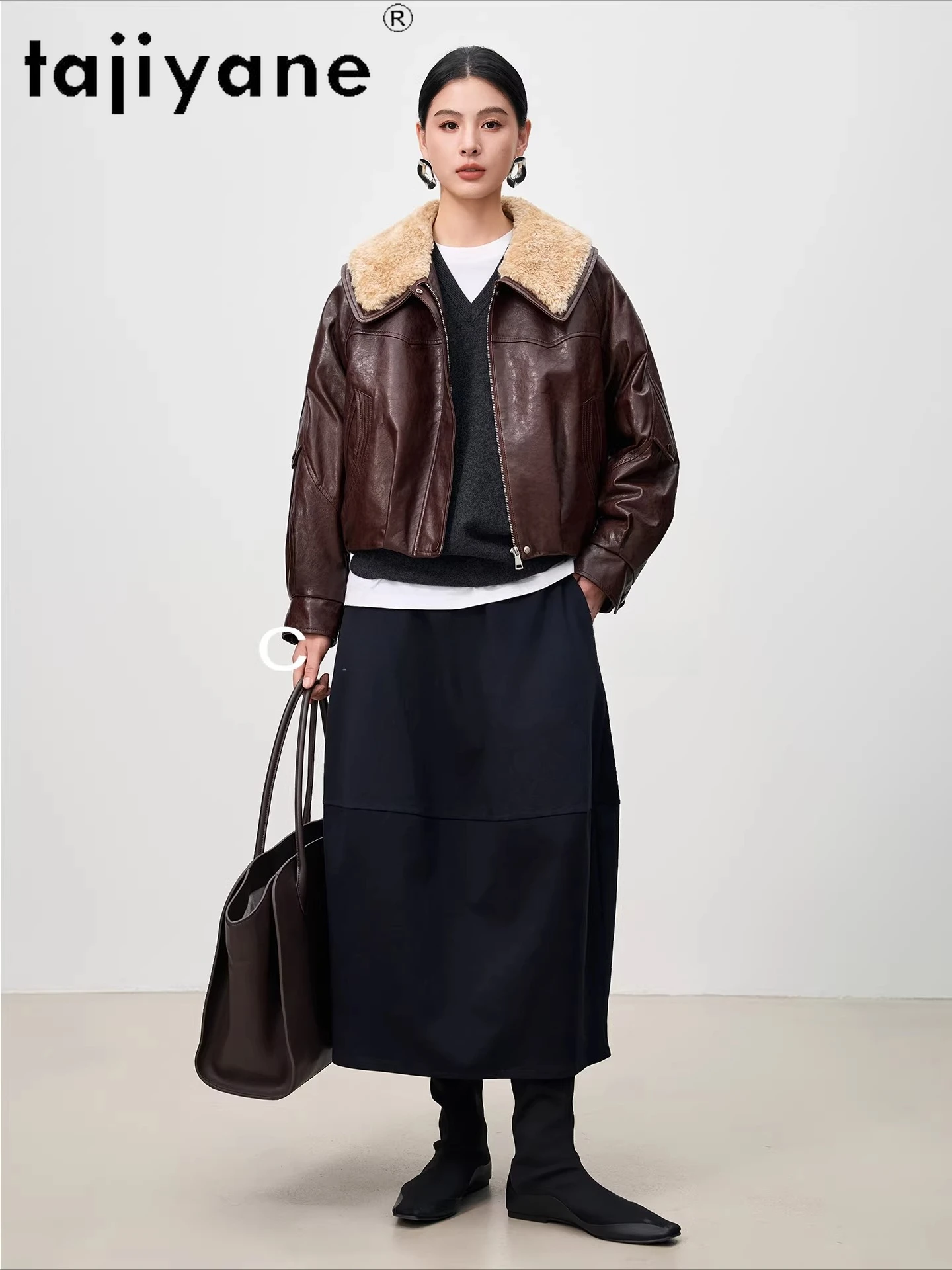 TAJIYANE シープスキン グースダウンジャケット レディース ウールカラー 本革 パファージャケット ショート丈 暖かいダウンコート 2025 冬服 패딩