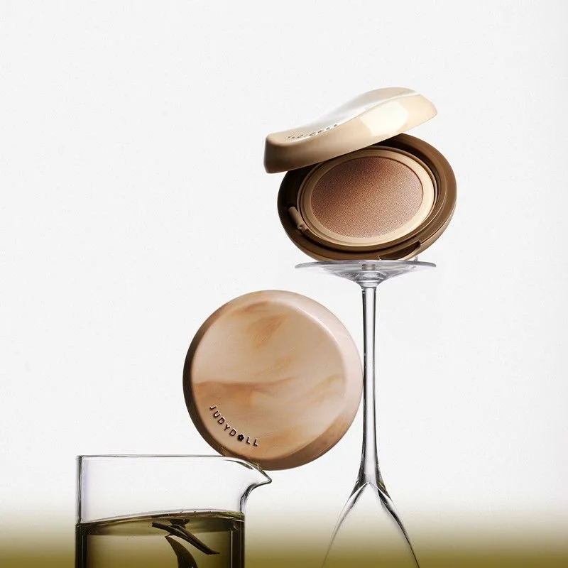 Judydoll Luchtkussen BB CC Cream Concealer Blijvende make-up Vloeibare kussen Foundation Gemengd met vette huid Volledige dekking crèmes