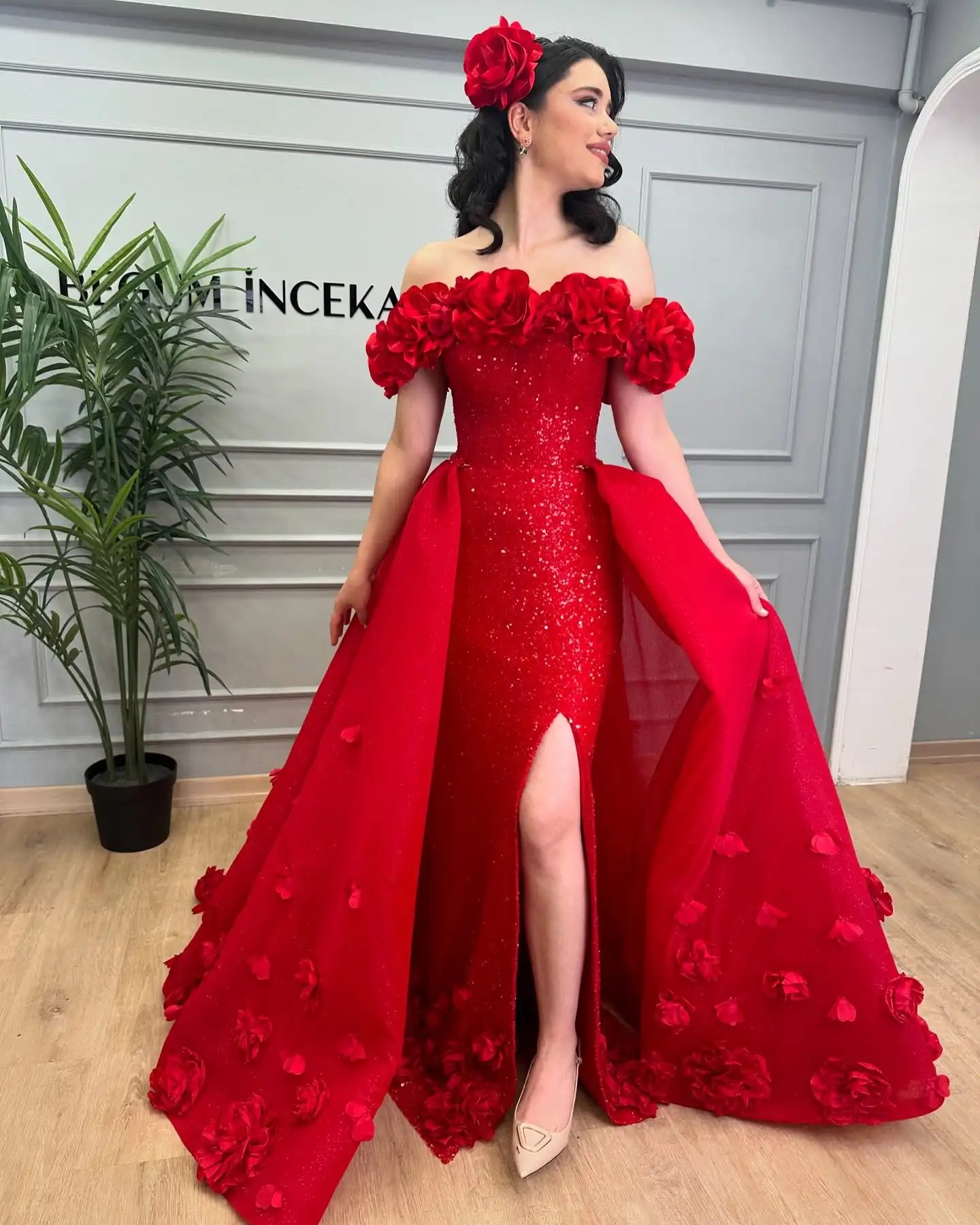 Falda roja desmontable Lentejuelas brillantes Cuello en V Vestidos de fiesta largos para mujeres 2025 Flores 3D Vestidos de noche formales con abertura lateral Personalizados