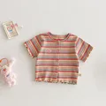 pink t-shirt