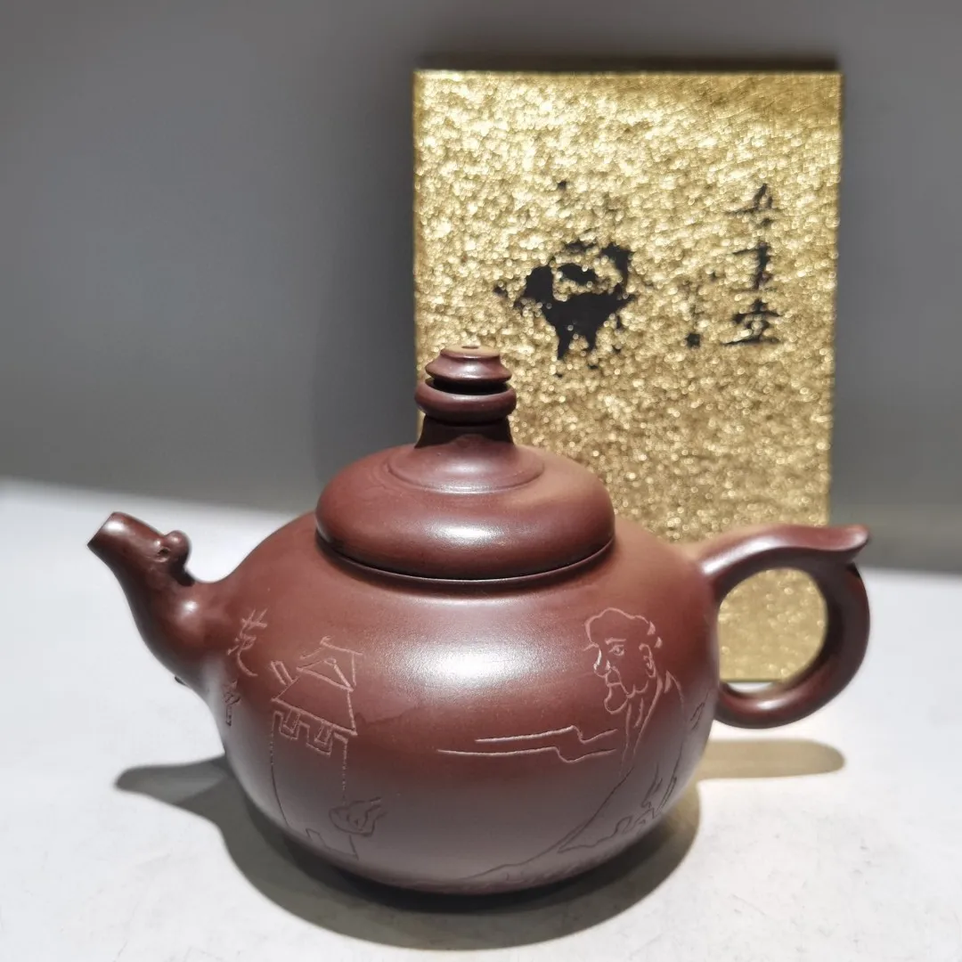 

A Home Craft Suitable for Decoration With Exquisite Workmanship and Beautiful Appearance A Purple Clay Teapot Worth Collecting