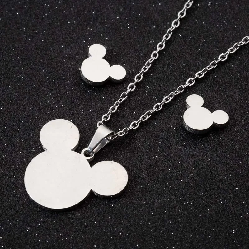 Disney Mickey Pendant Necklace Creative Fashion Stainless Steel Clavicle Chain Choker Necklace for Women Jewelry Wedding Party
