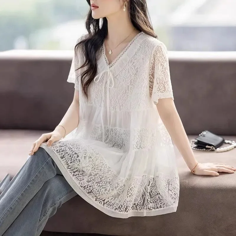 

Summer Women Fashion V Neck Mid Length Pullover Tshirt Female Short Sleeved Lace T-shirt Korean Lady Loose Chiffon Patchwork Top