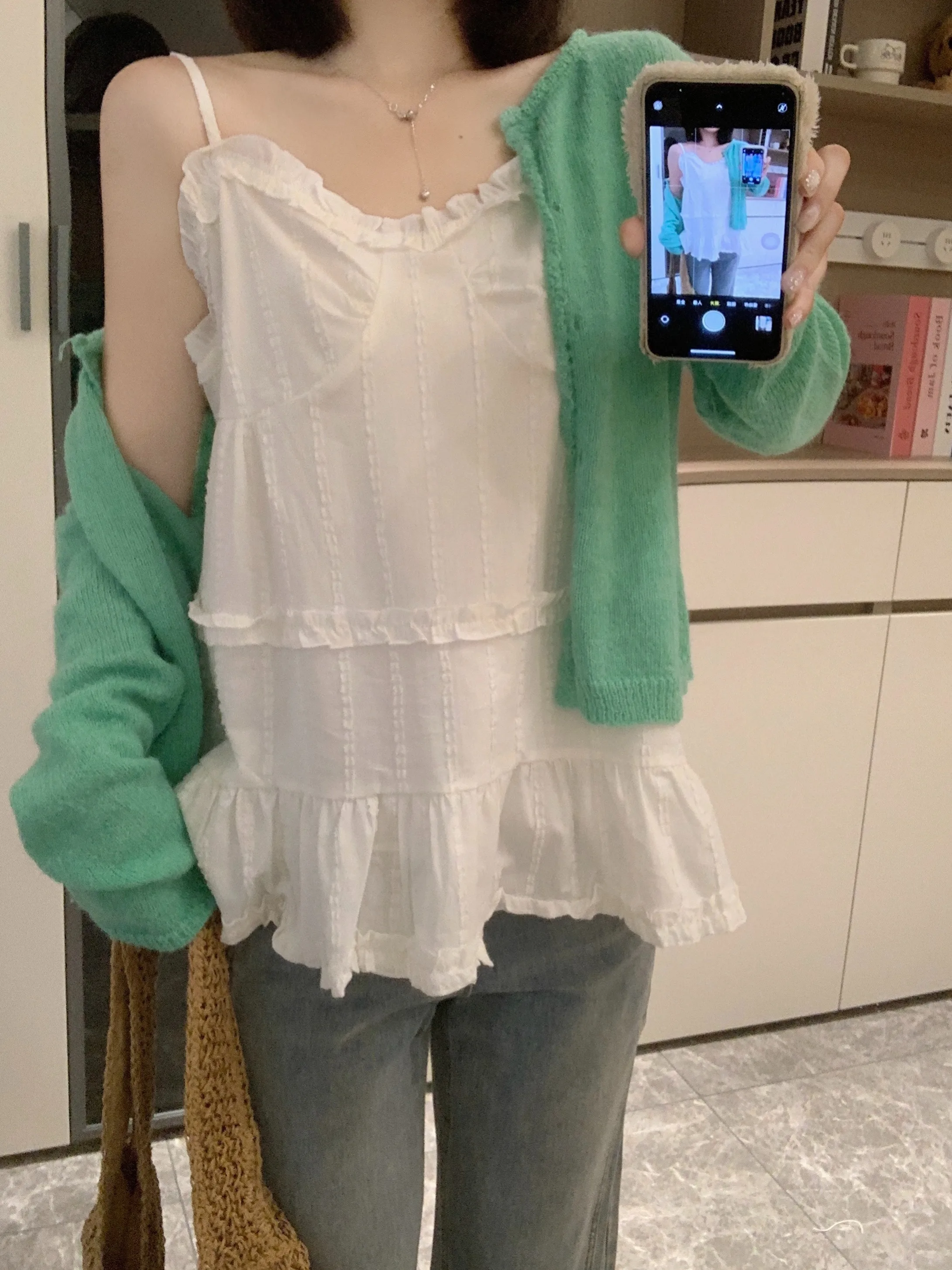 

plus Size Women's Summer V-Neck Lace Knitted Long Sleeve Crop Top And Vest Two-Piece Set Casual Style Breathable Comfortable