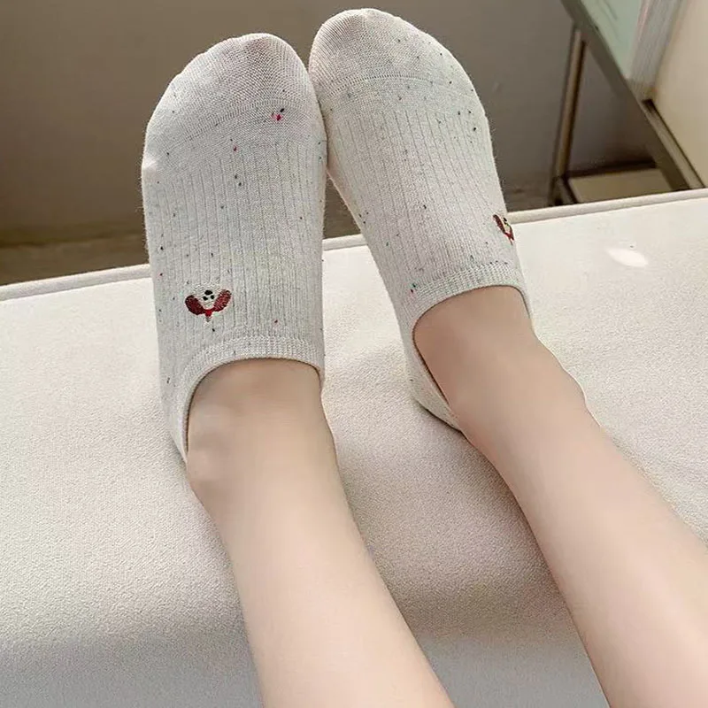 1/5 Paar kurze Damensocken mit Cartoon-Tier-Hundemotiv für Frühling und Sommer, atmungsaktive und bequeme, unsichtbare Freizeitsocken – Detail 3