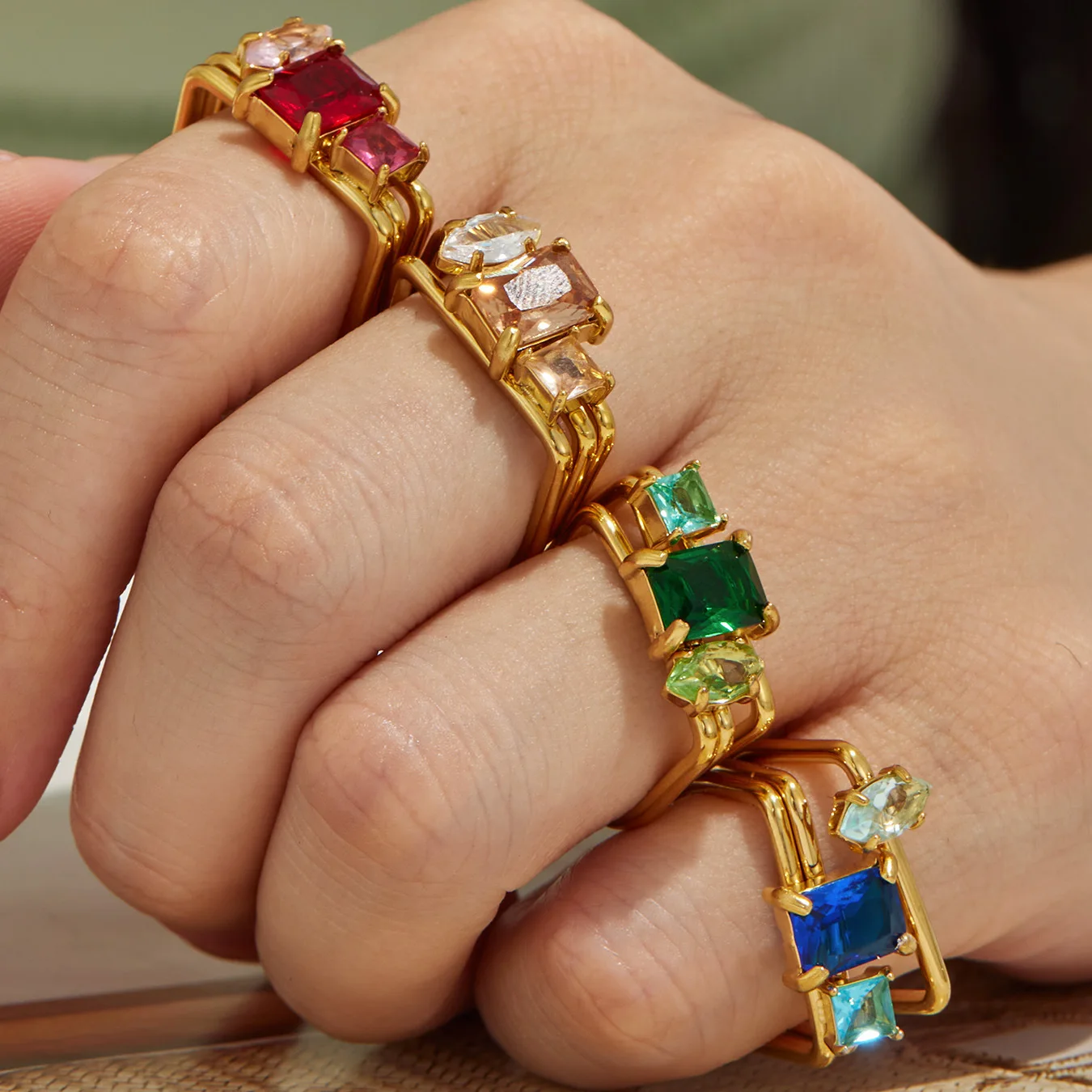 3-teiliges Edelstahlring-Set, 3-in-1 Stapelringe, 18K vergoldete Ringe, bunte Zirkon-Dreifachringe für Damen – Detail 5