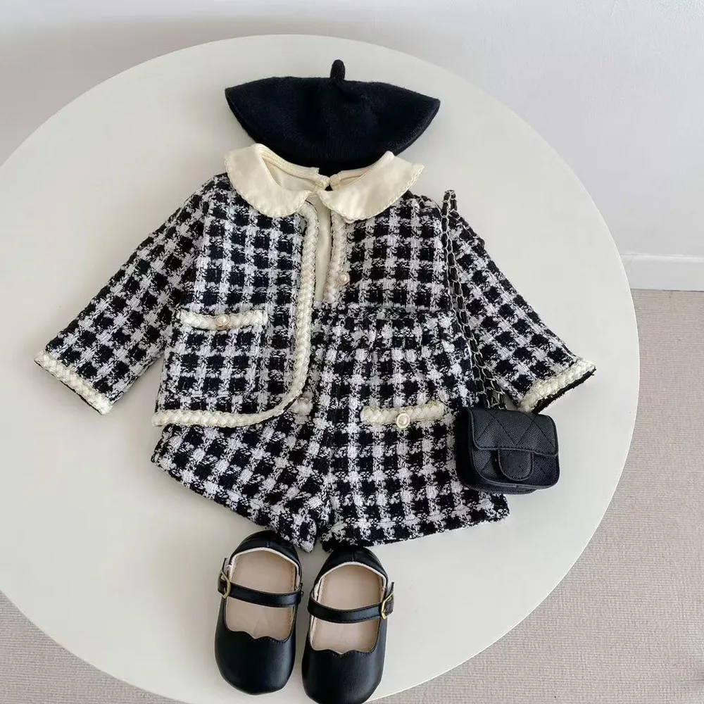 2 Piece Set For Spring And Autumn New Baby Boys And Girls' Tweed Black Plaid Long Sleeved Shirt With Open Coat And Short Pant