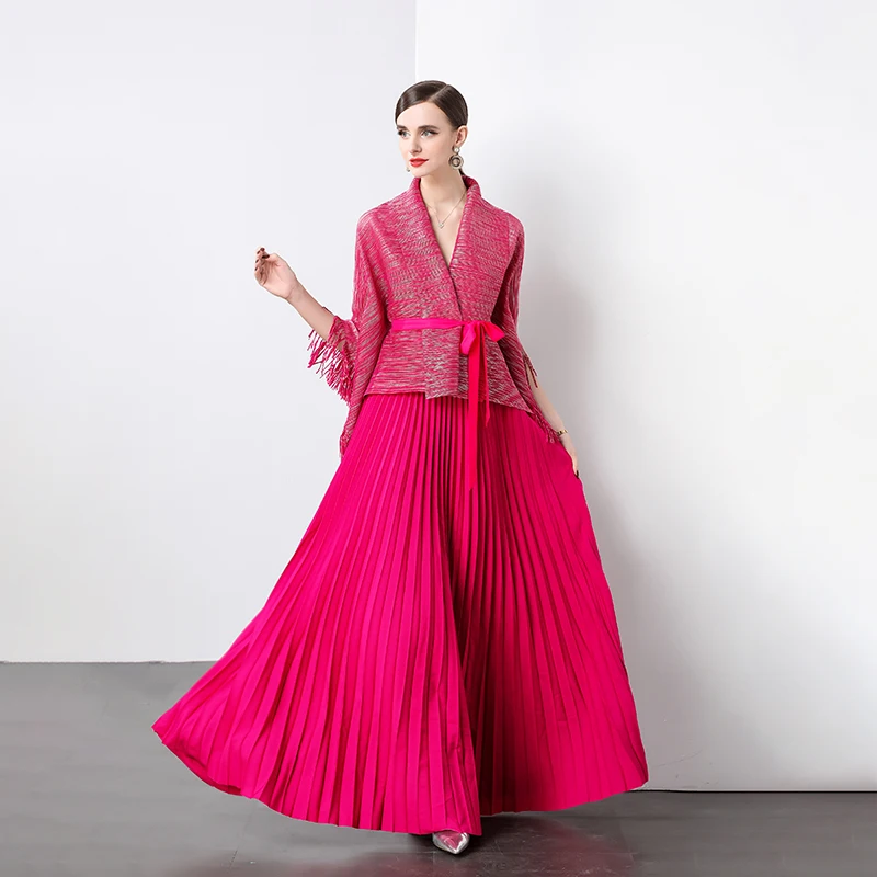 

Faionable Women's Cape Coat And Floor-Length Skirt Two-Piece Set Gold Emed Large Size Outerwear Set Spring 2025