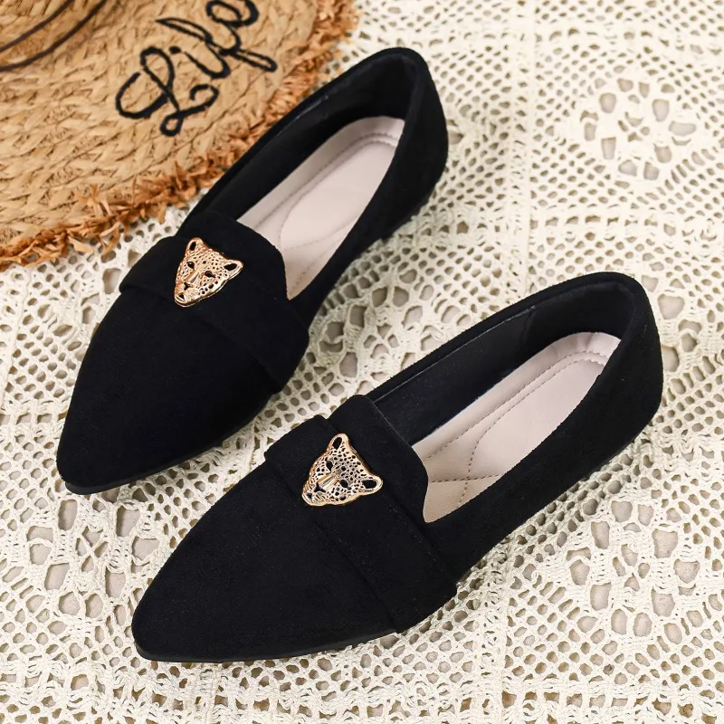 Ladies Flat Shoes Spring and Autumn Fashion Casual Flat-bottomed Baotou Pointed Suede Metal Decorative Shoes Plus Size 44