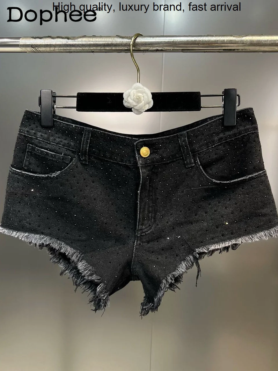 

Bingbing Frayed Drilling Girl Denim Women 2023 Spring and Summer One Button Black Jeans Shorts Hot Pants