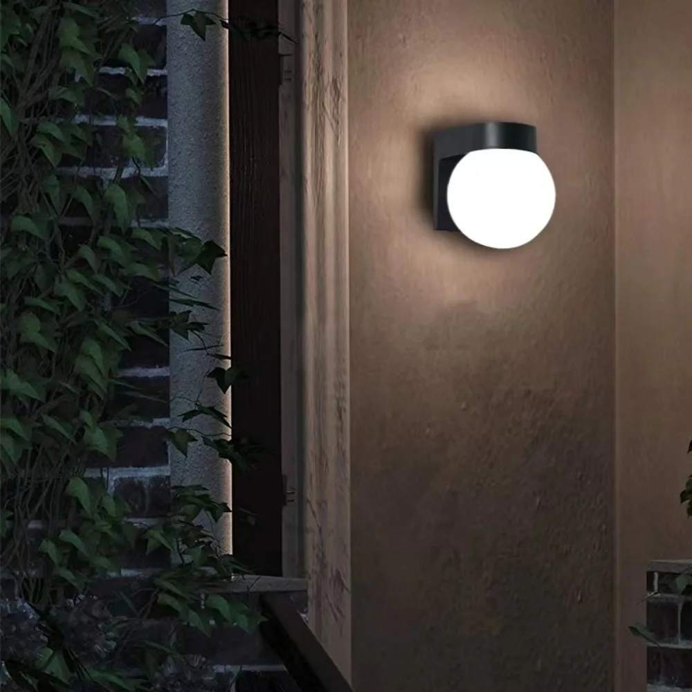 Modern Loft Led Outdoor Porch Light Black White PC Base Milky Acrylic Lampshade E27 Ball Outdoor Wall Lamp Up Down Wall Lamp