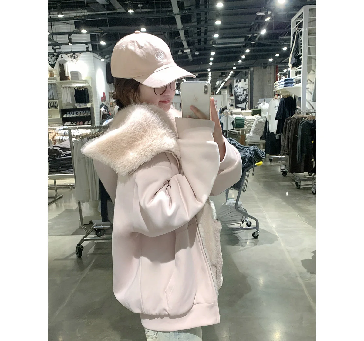 Two Long Woolen Coats, A Loose And Warm Winter Coat For Women