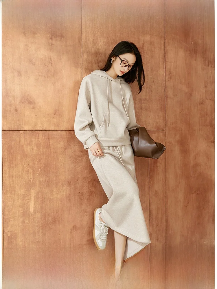 

Thickened Oatmeal Hoodie Set Women's New Style Spring Fashion Outerwear Half Skirt Two-Piece Set Business Style Long Sleeve