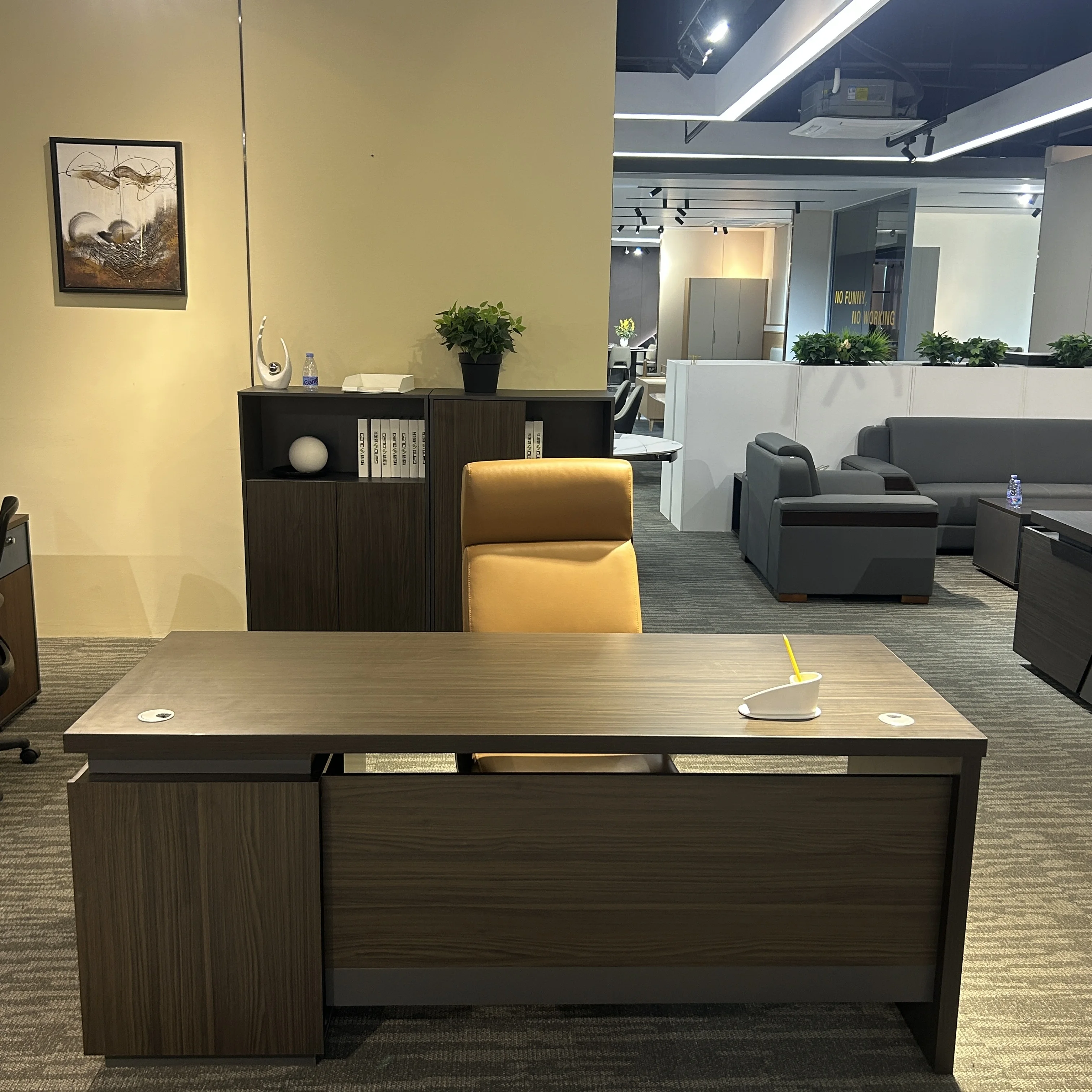 Home Office Furniture 1.4M-1.8M Modern MDF Board Custom CEO Boss Manager Table Luxury Wooden Minimalist Office Desks