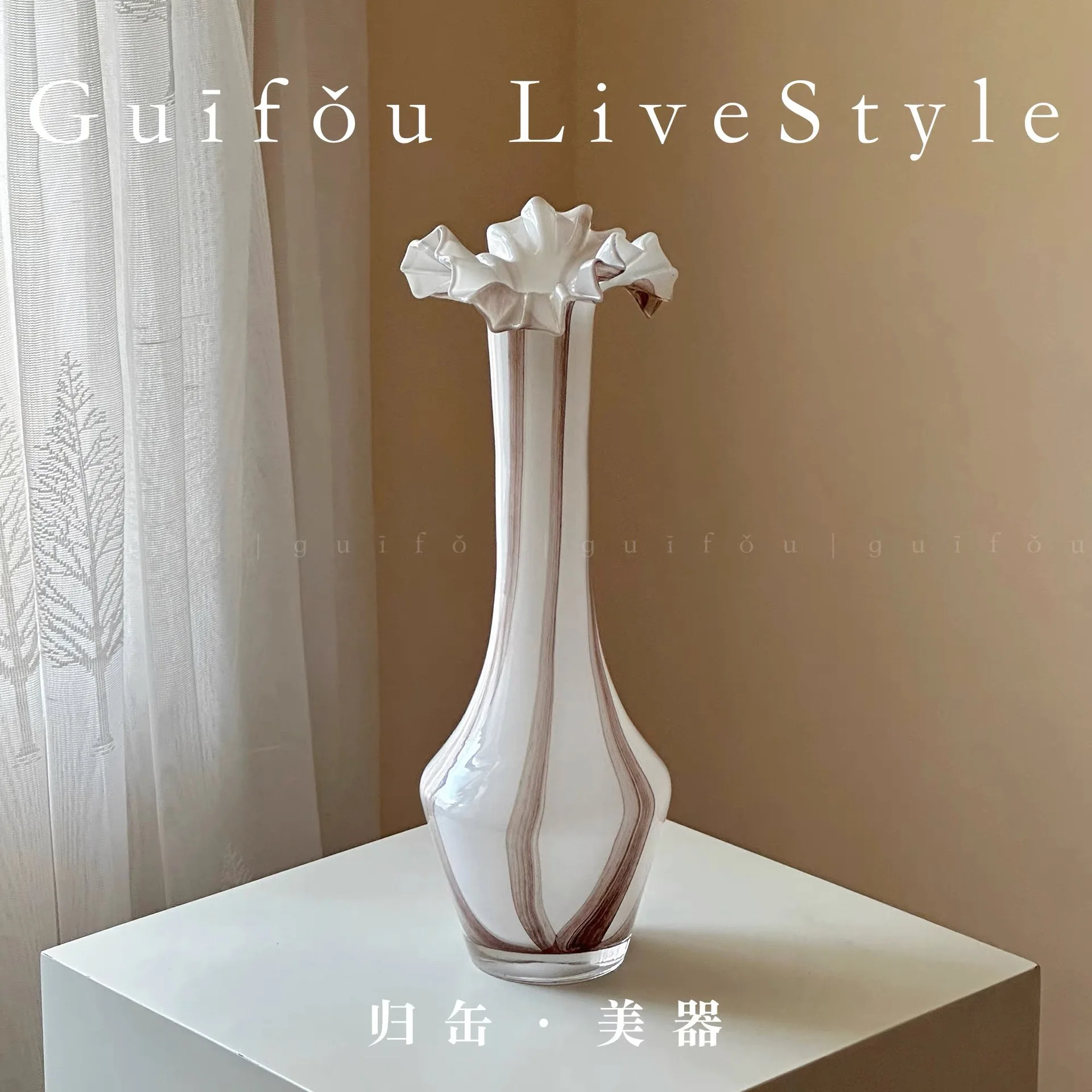 Medieval style niche art design sense large floor-to-ceiling high glass slender neck hydroponic flower arranger living room vase