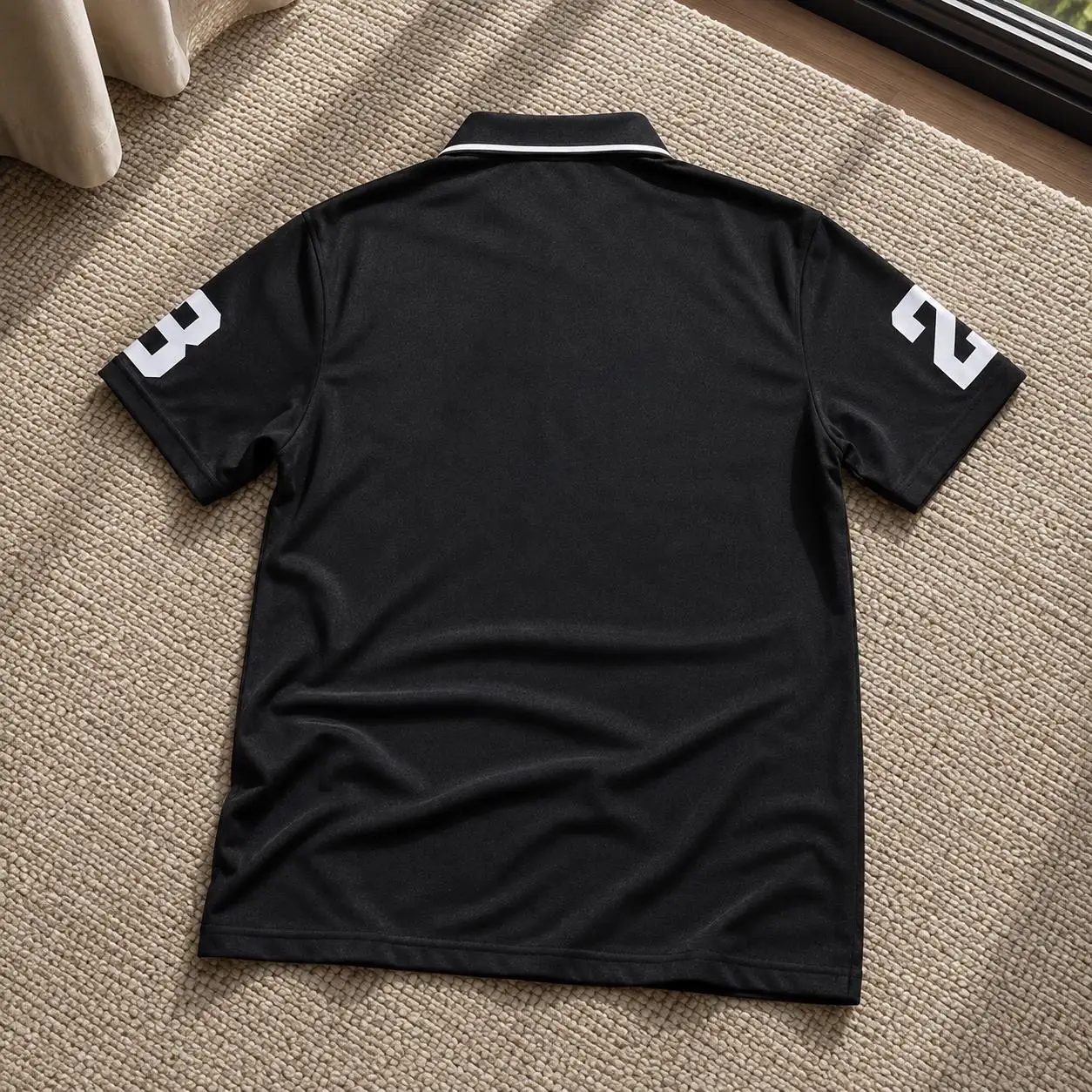 Schwarzes bedrucktes Freizeit-Golfshirt für Herren mit kurzen Ärmeln, luxuriöses Streetwear-Kragen-T-Shirt, Sommermode-Geschenk exklusiv für Männer – Detail 3