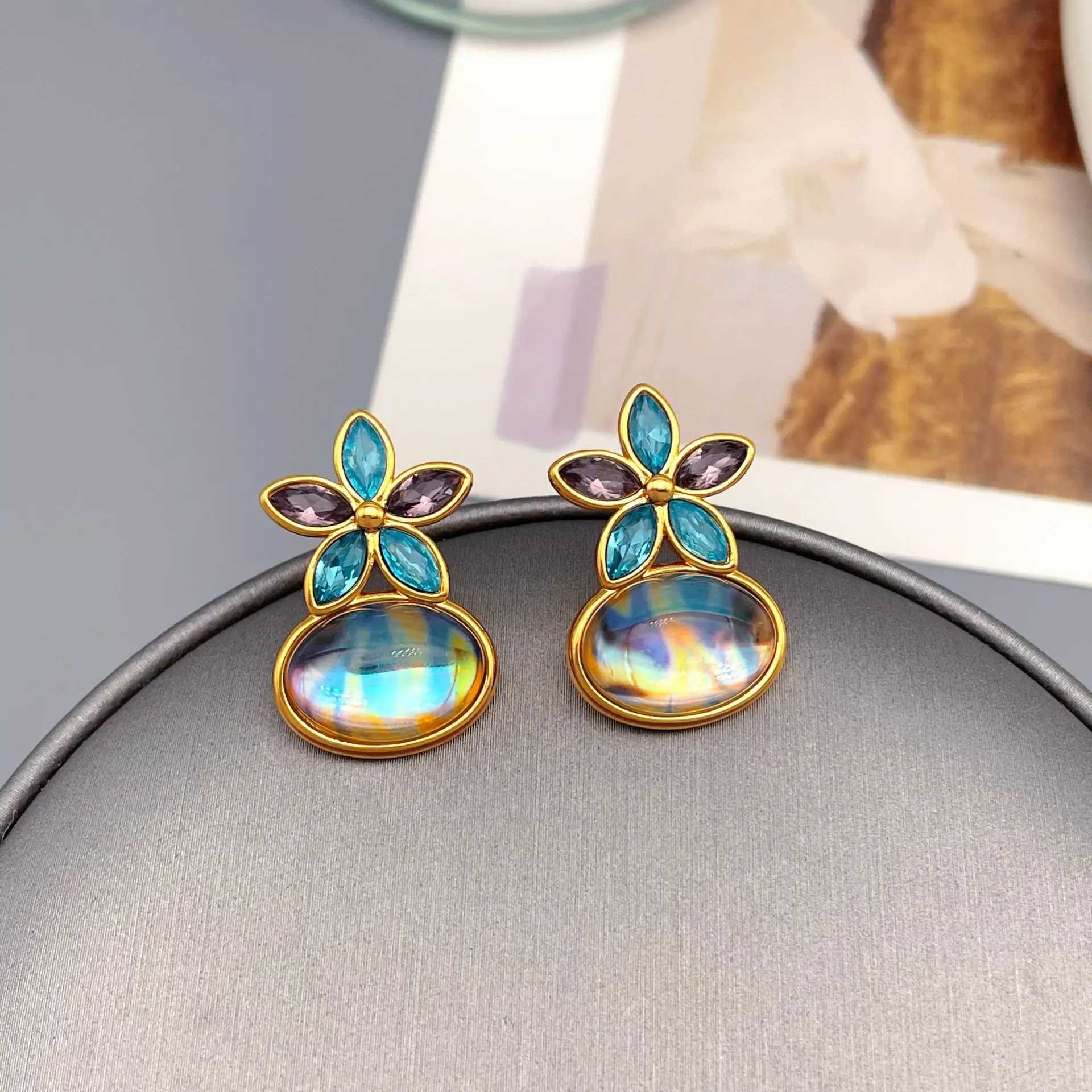 

Retro Hong Kong style petals glazed exquisite design stud earrings jewelry women