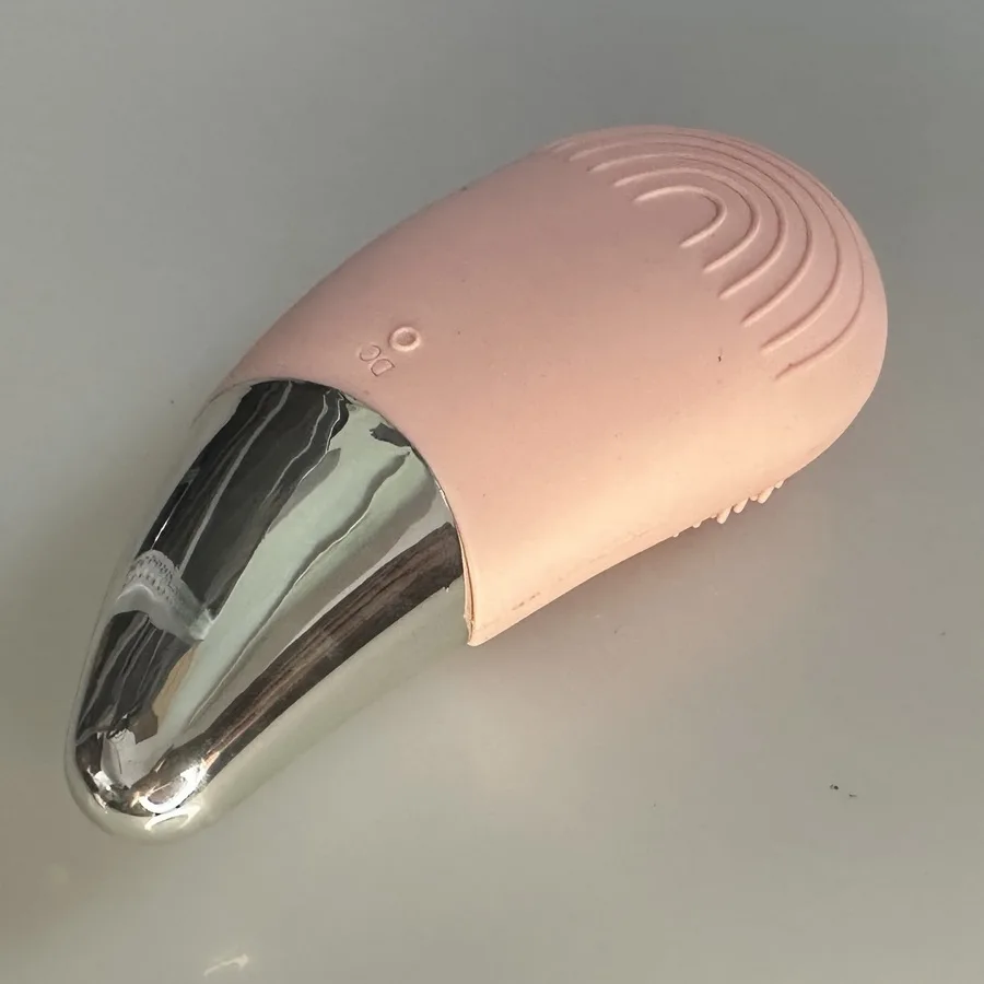 WIKYTINA Elektrische gezichtsreinigingsborstel Schoonheid Gezichtsborstel 2-in-1 waterdichte wasborstel Apparaat Diepe reiniging Nieuw