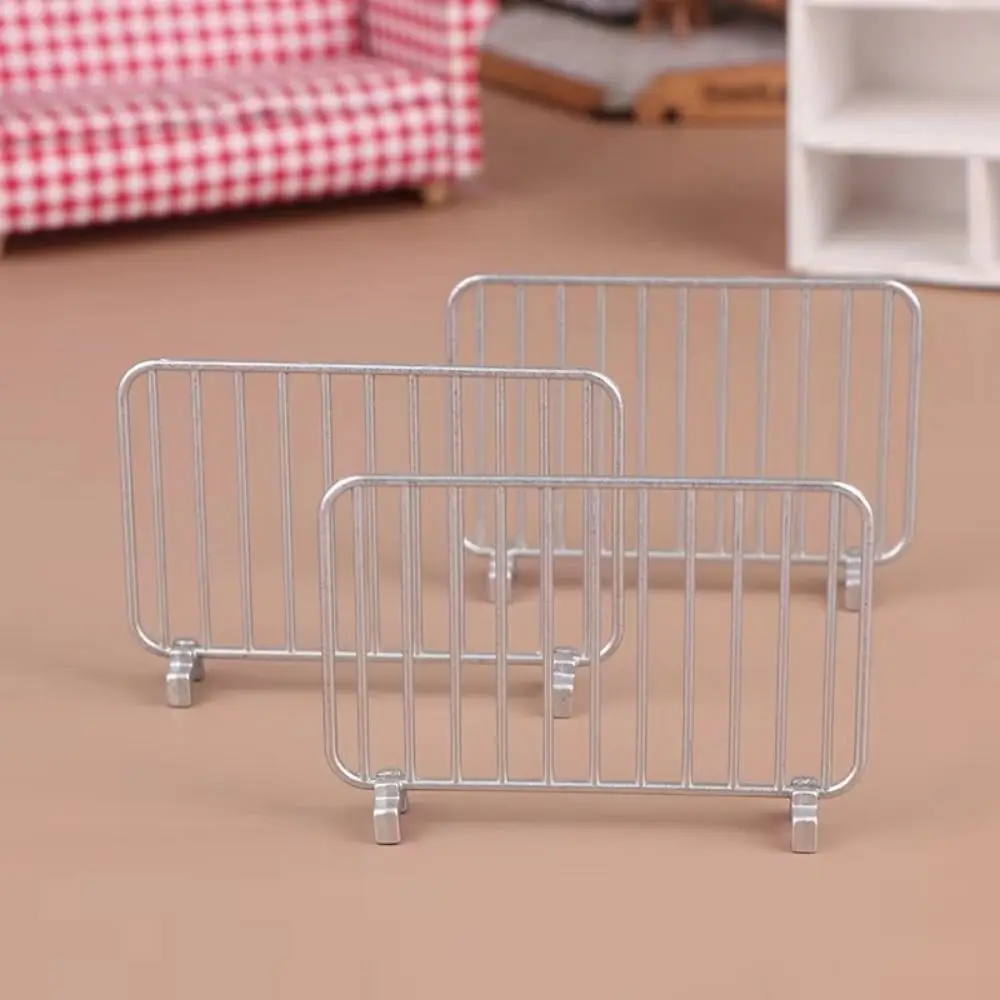 Alloy Dollhouse Simulation Fence Simulation Prop DIY Mini Traffic Protective Railing Dollhouse Station Decoration Fence